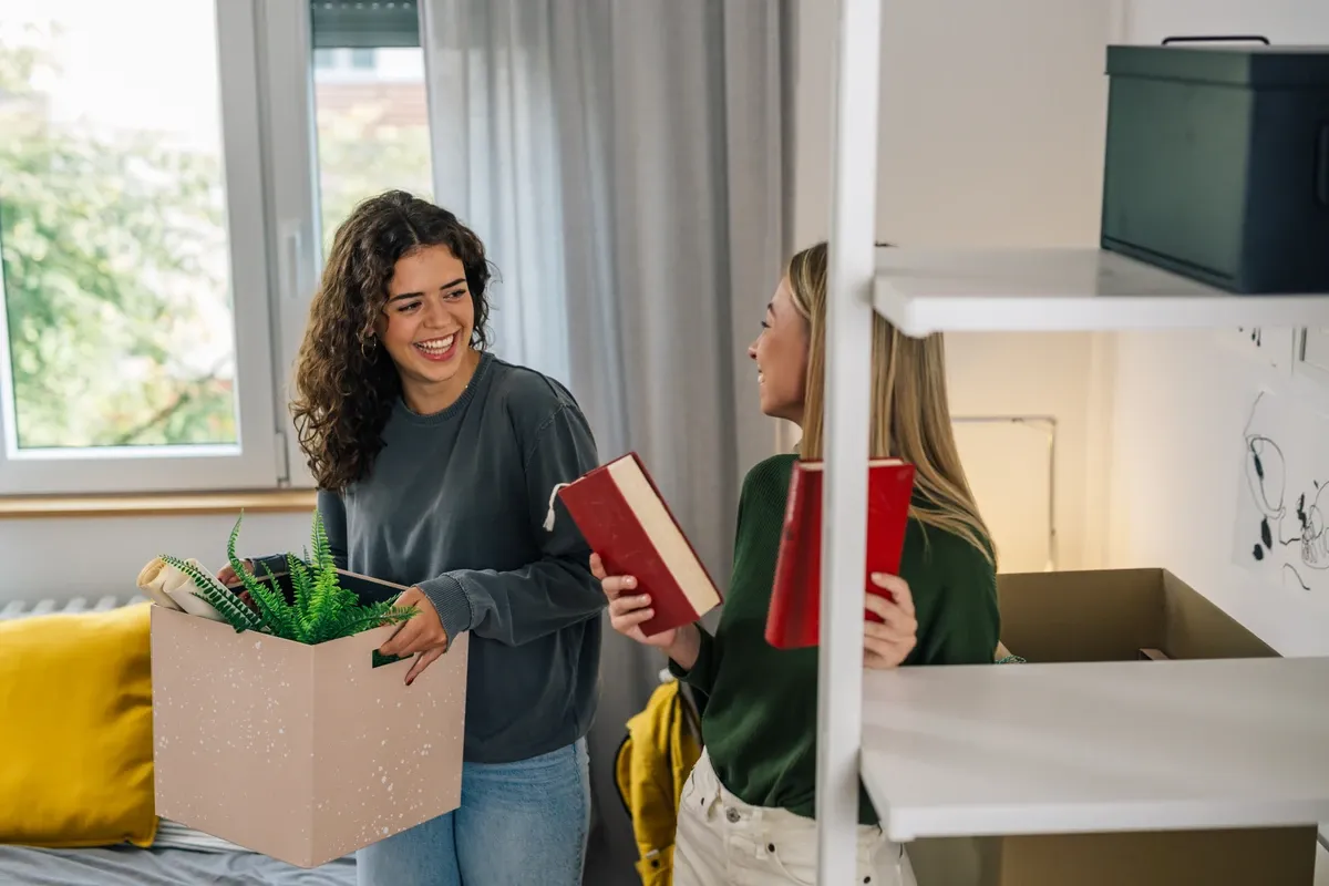 The Ultimate Summer Storage Guide for College Students: What To Pack vs ...